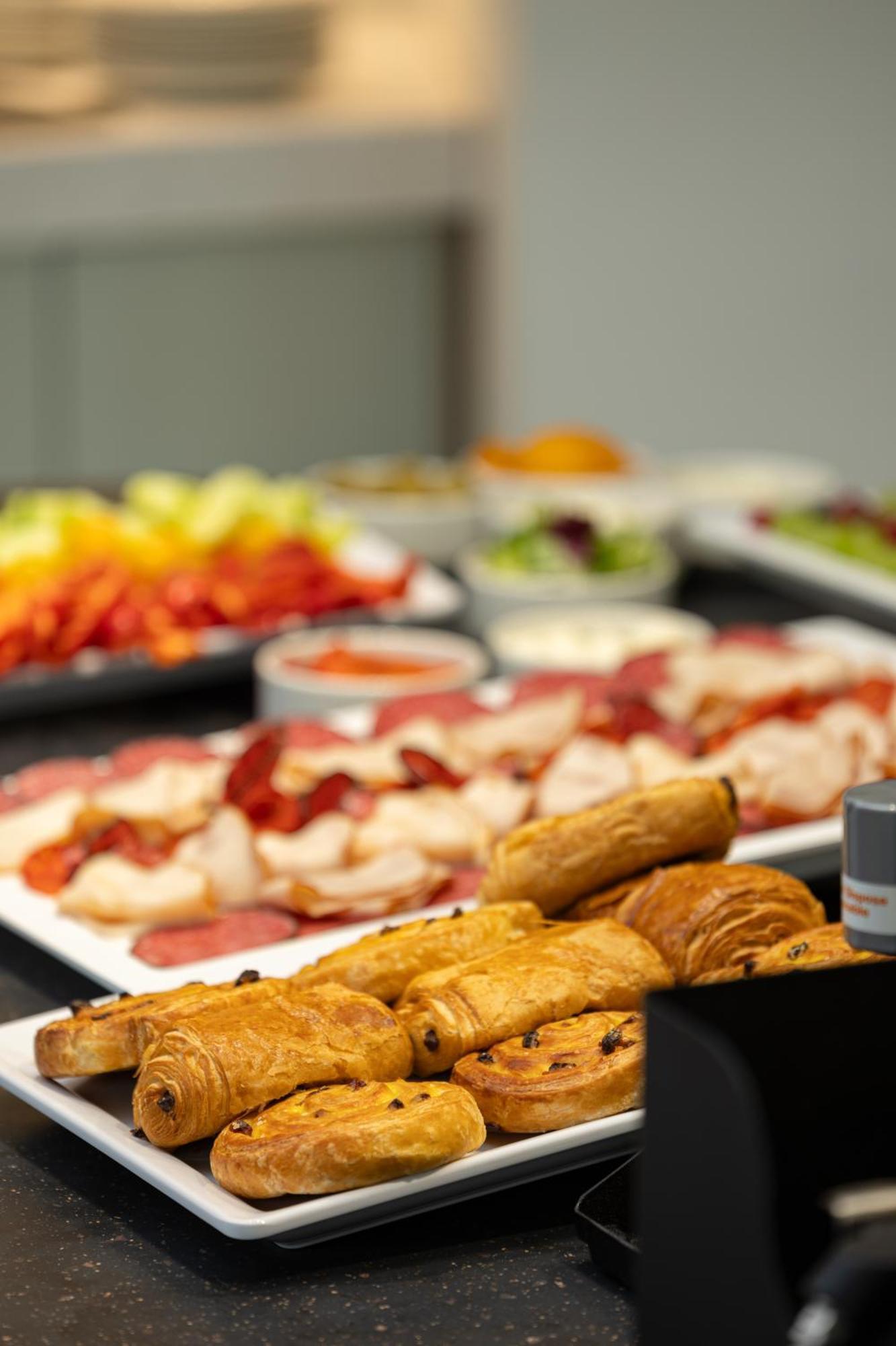 Hampton By Hilton Târgu-Mureş 外观 照片