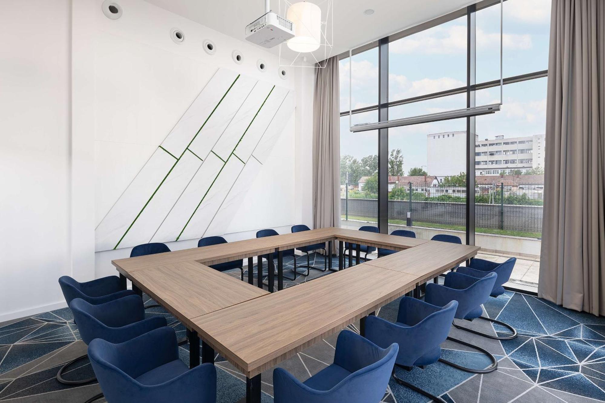 Hampton By Hilton Târgu-Mureş 外观 照片